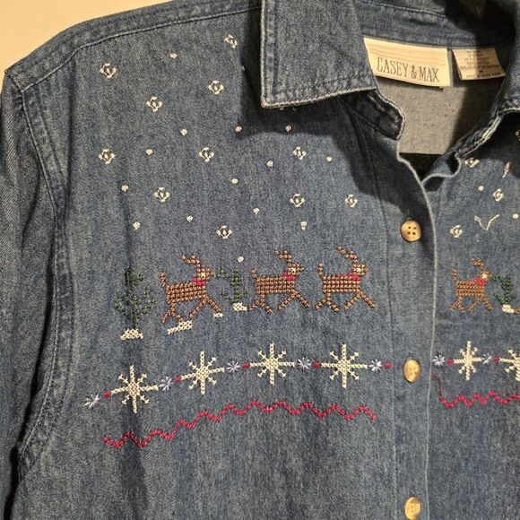 Vintage Casey and Max Denim Shirt Christmas Womens Medium Embroidered Reindeer - Picture 2 of 8